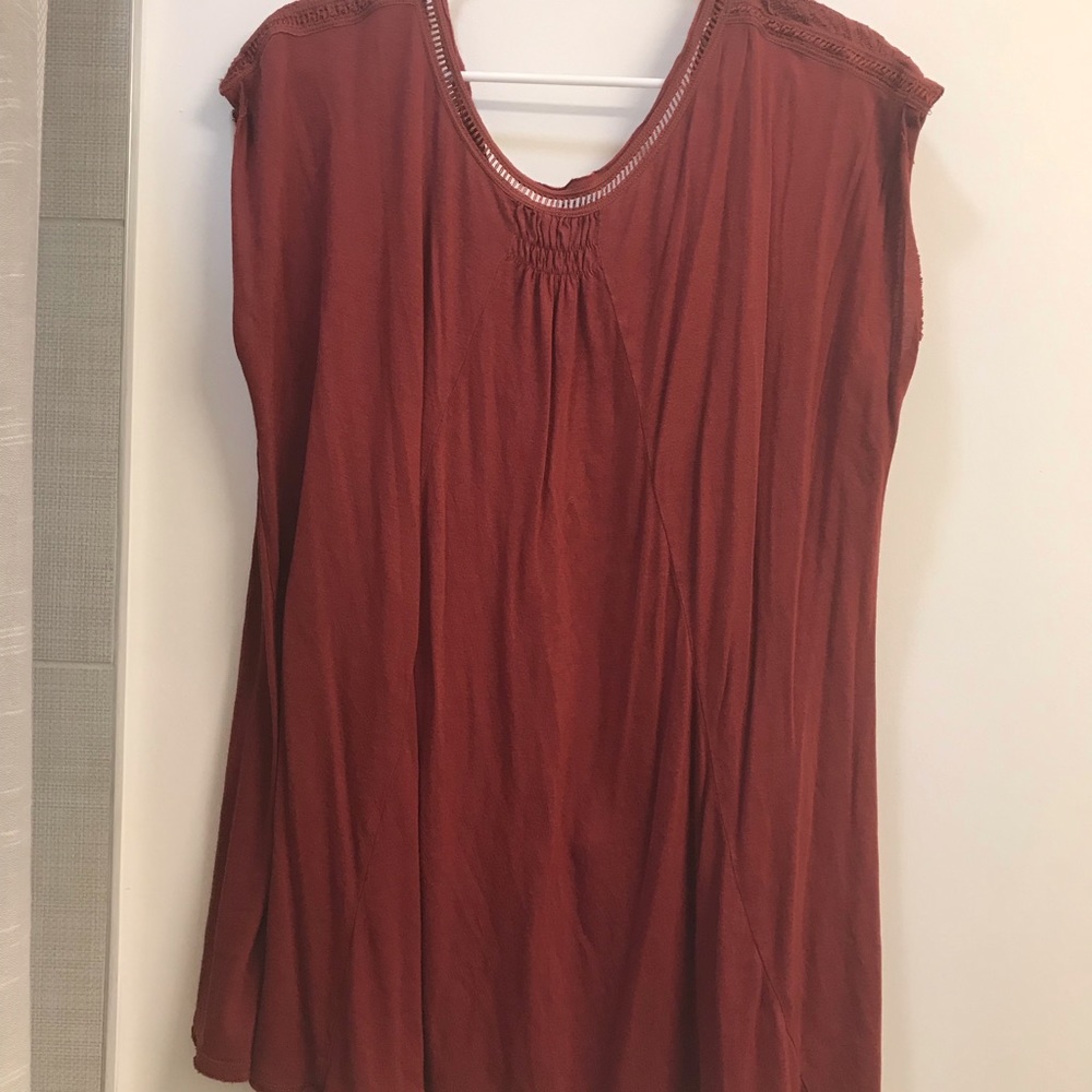 Free People Draped Red Lace Blouse (M) Like New - Picture 7 of 8